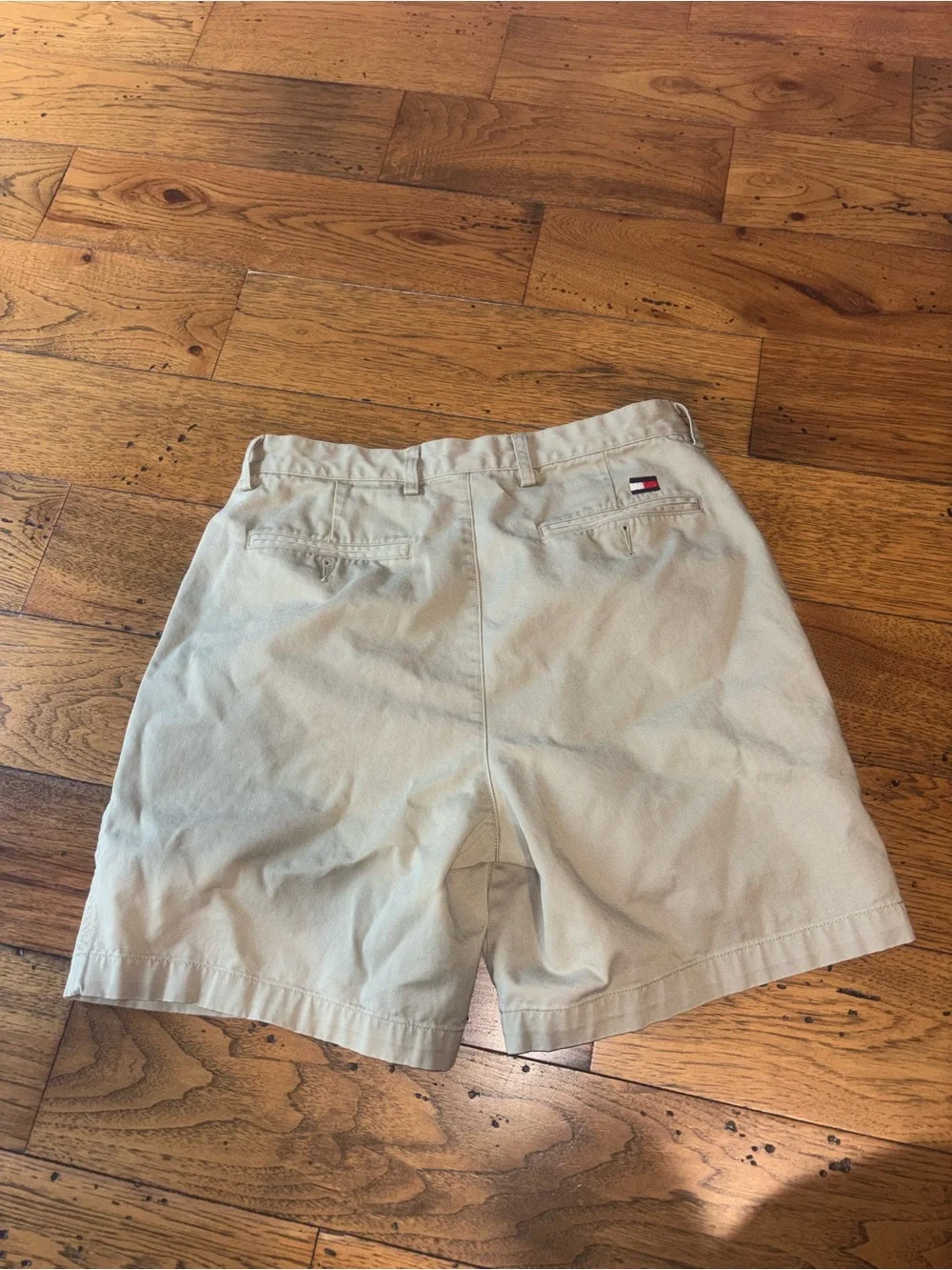 Tommy Hilfiger Men's Light Beige Pleated 100% Cotton Shorts Size 32